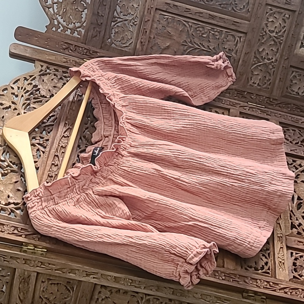 Lulu's croptop